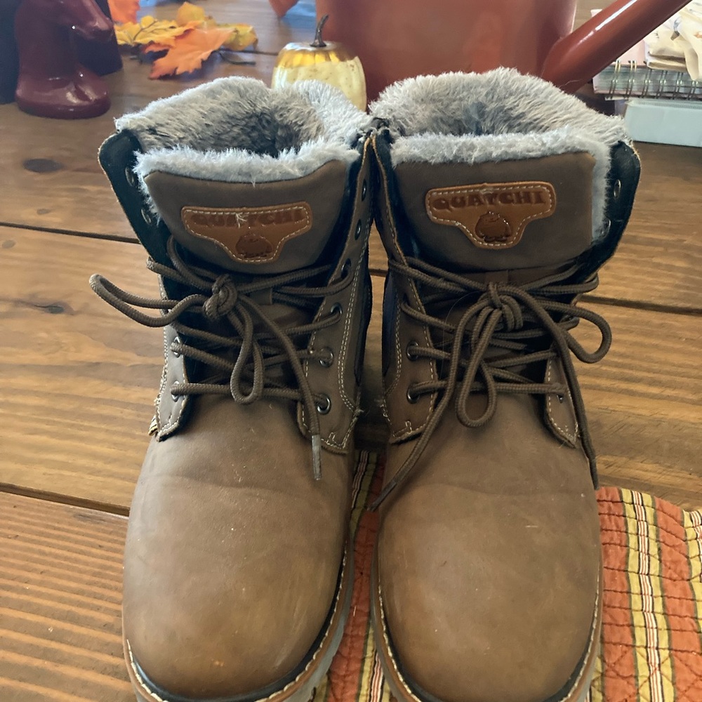 Quatchi mens/woman’s all weather boots